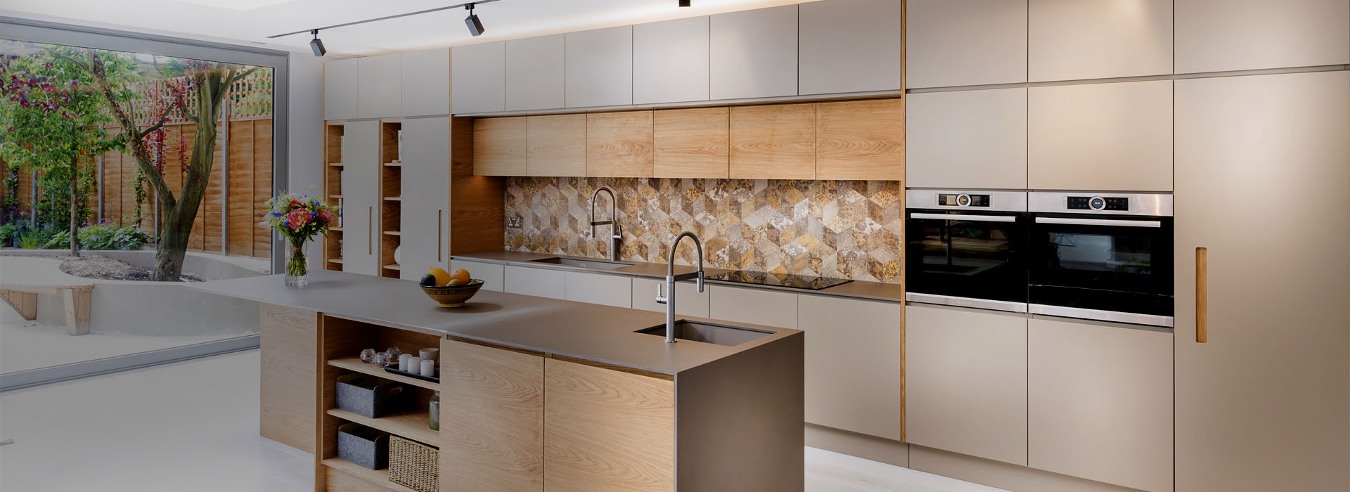 Custom Kitchen and Bathroom Tampa Deluxe